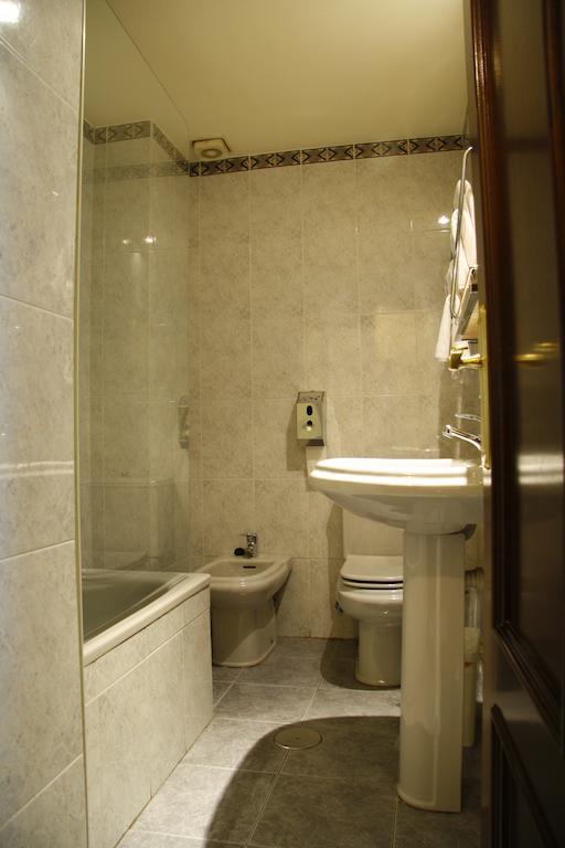 Alojamientos Albor I Gijón Cameră foto